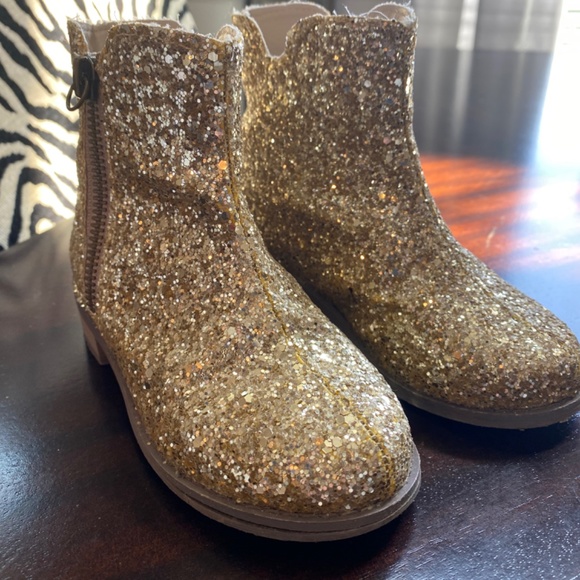 Joyfolie Kaitlin Gold Glitter Ankle Boots 8T - Picture 3 of 7